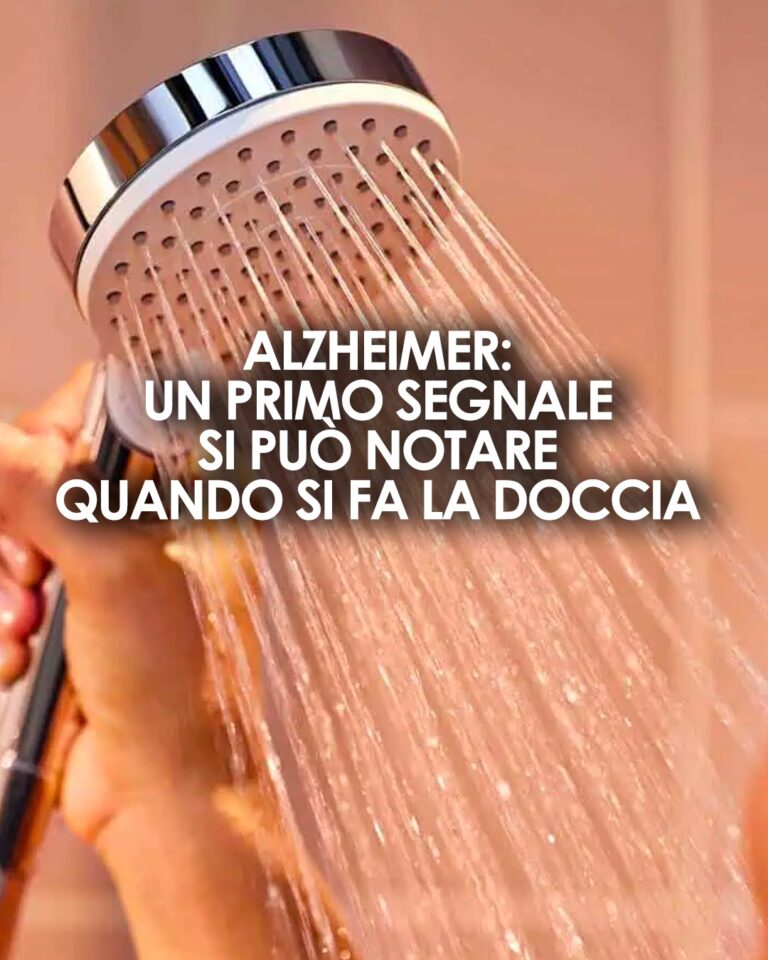 Primo segnale di Alzheimer: riconoscerlo durante la doccia e altri indizi precoci
