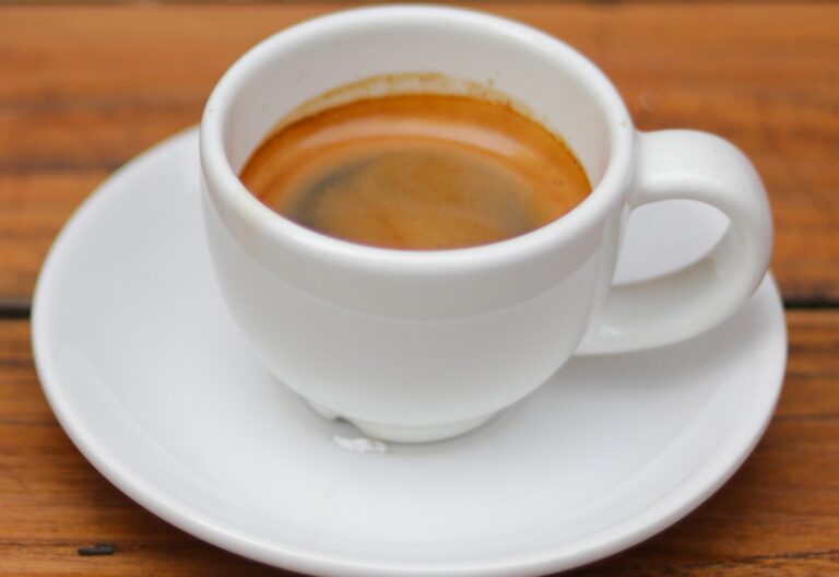 Pulizia della moka: i punti nascosti dove si accumulano i residui di caffè