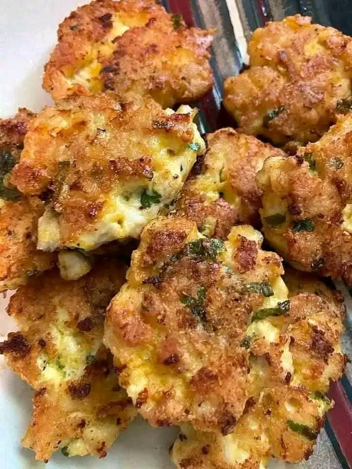 Frittelle di Pollo al Formaggio: Soffici, Golose e Ricche di Sapore
