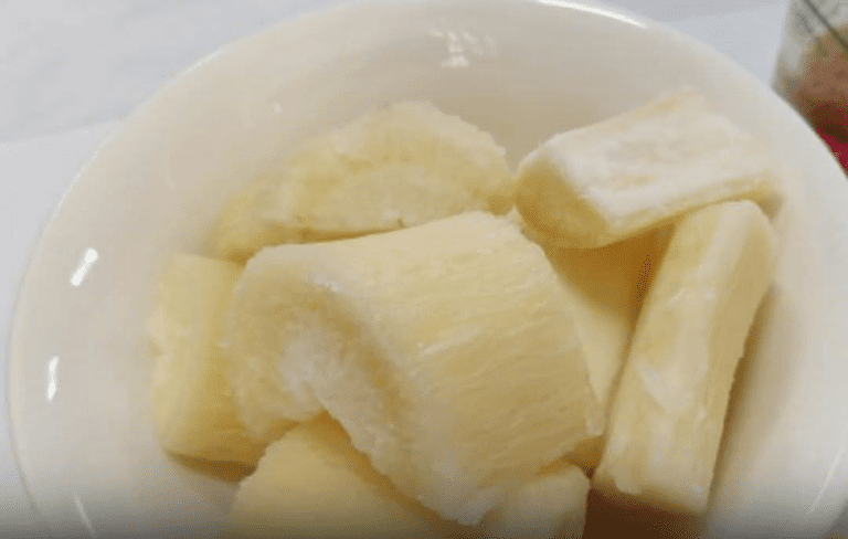 Ogni anno oltre 200 persone muoiono a causa del “cibo più mortale del mondo”, ma quasi 500 milioni di persone continuano a mangiarlo